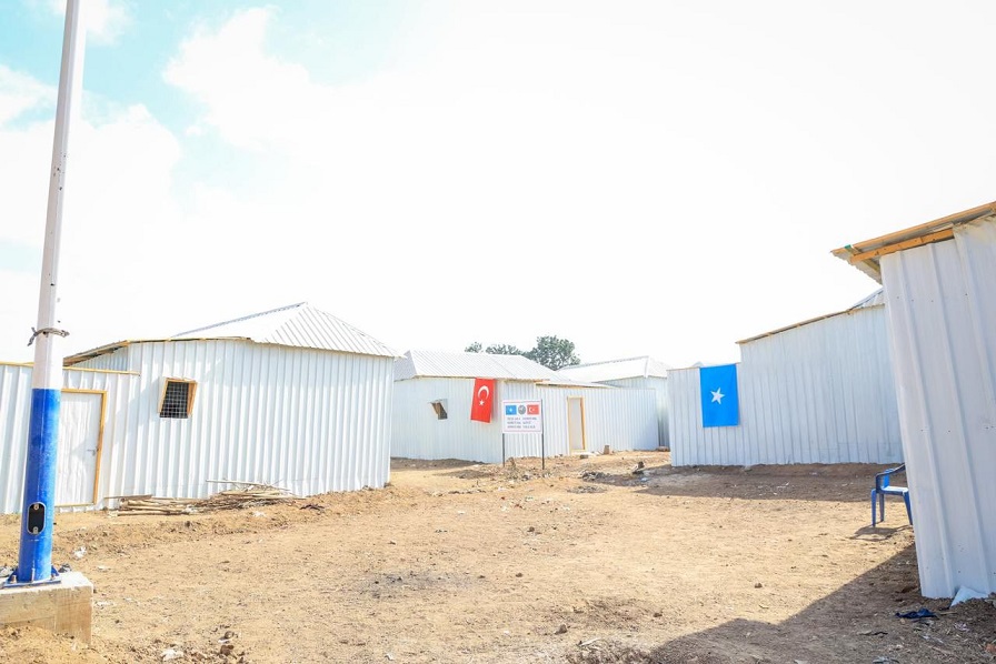 Guryo laga dhisay Sabiid iyo Caanoole.jpg